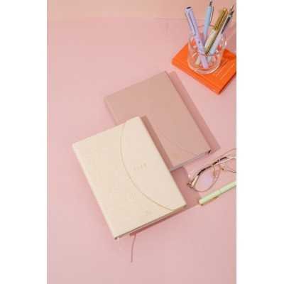 Agenda 15x21 cm semanal Chic con solapa imantada FW