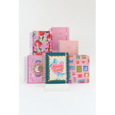 Agenda 16x22 cm diaria Trend con espiral FW